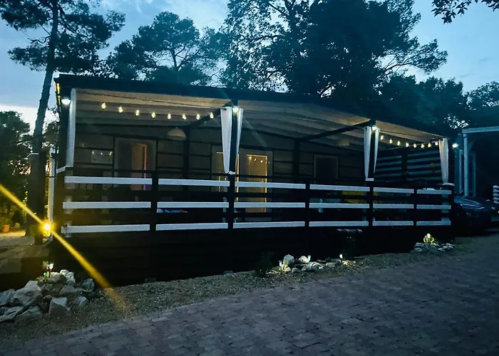 Mobile Sims Campsite